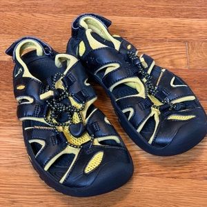 Keen size 2 leather sandals